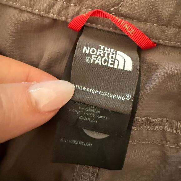 THE NORTH FACE | Dark Gray Convertible Roll up Hiking Pants | Size 8 Short - Picture 7 of 7